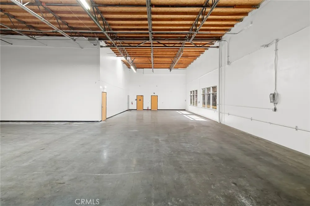 11264 Monarch Garden Grove, CA 92841