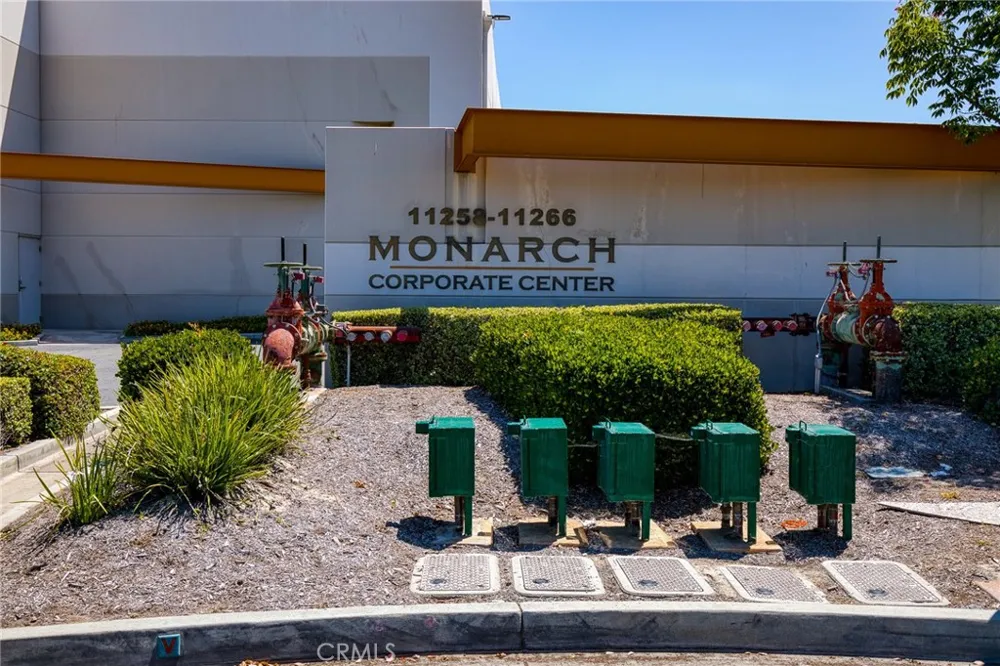 11264 Monarch Garden Grove, CA 92841