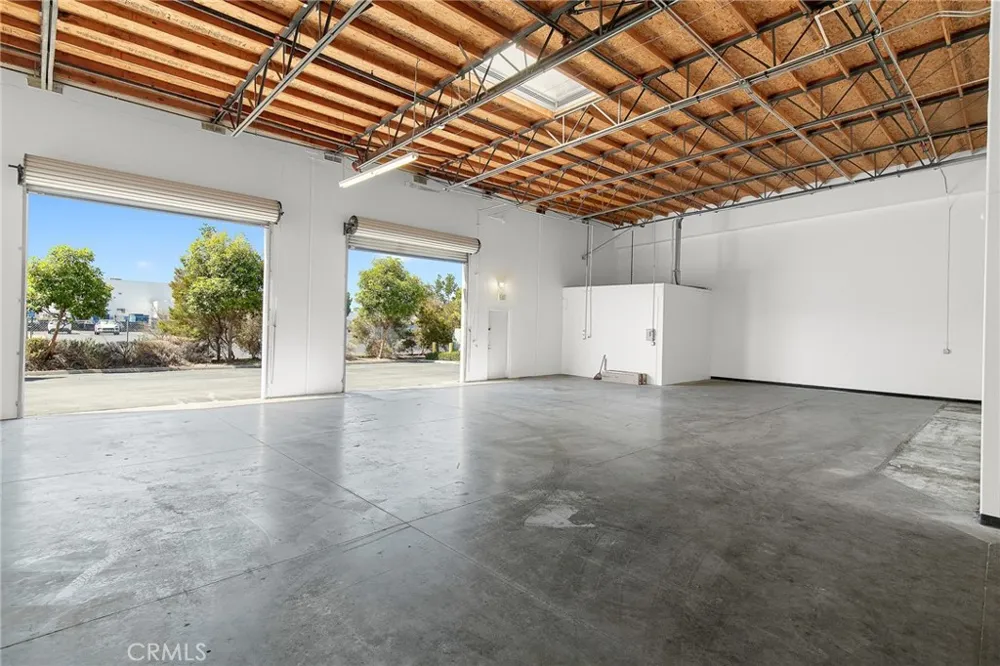 11264 Monarch Garden Grove, CA 92841