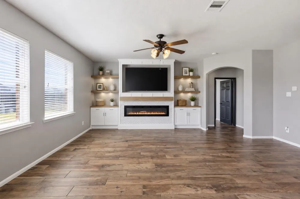 9611 Indian Trail Mont Belvieu, TX 77523