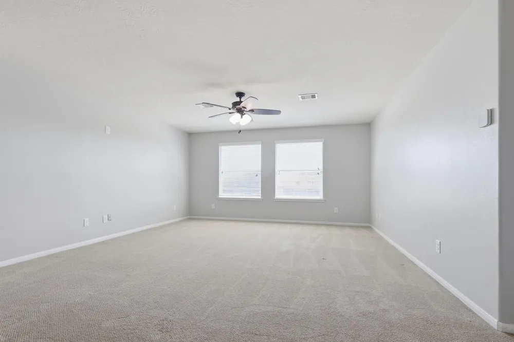 9611 Indian Trail Mont Belvieu, TX 77523
