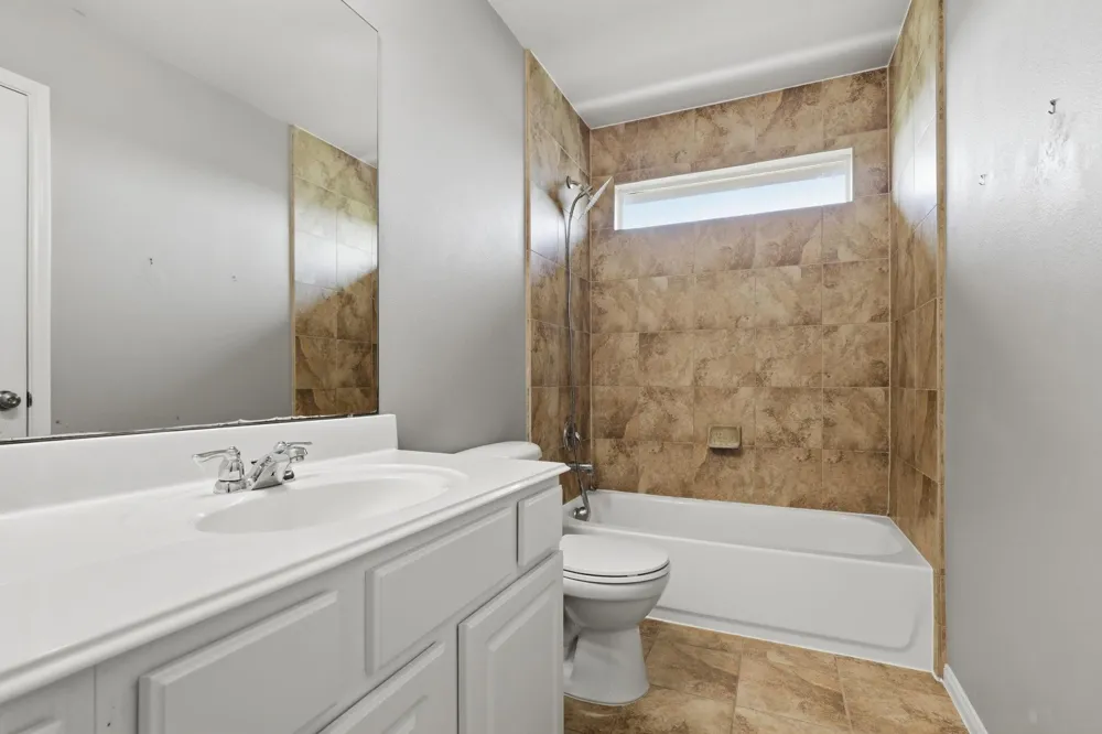 9611 Indian Trail Mont Belvieu, TX 77523