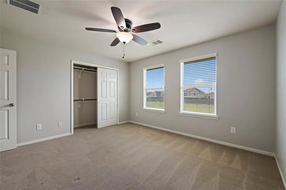 9611 Indian Trail Mont Belvieu, TX 77523