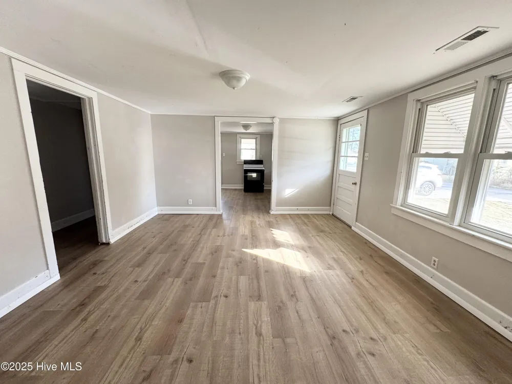 1005 Parsonage Street Elizabeth City, NC 27909
