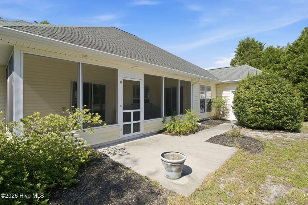 498 Lancaster Woods Drive Supply, NC 28462