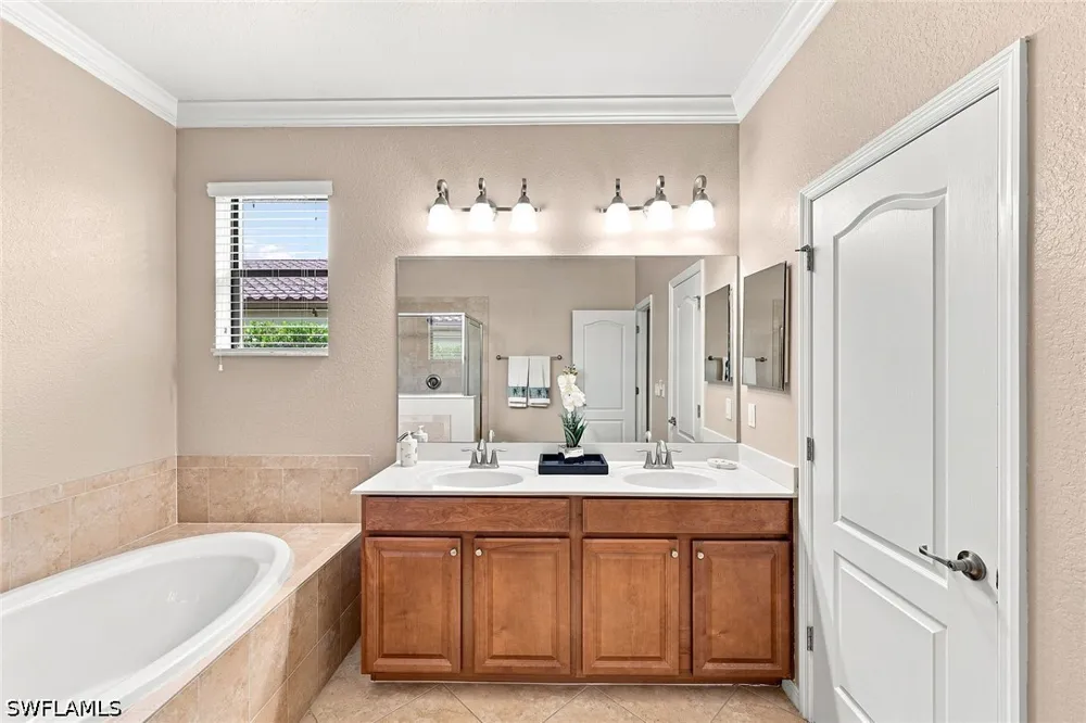 Ruby Way Naples, FL 34114