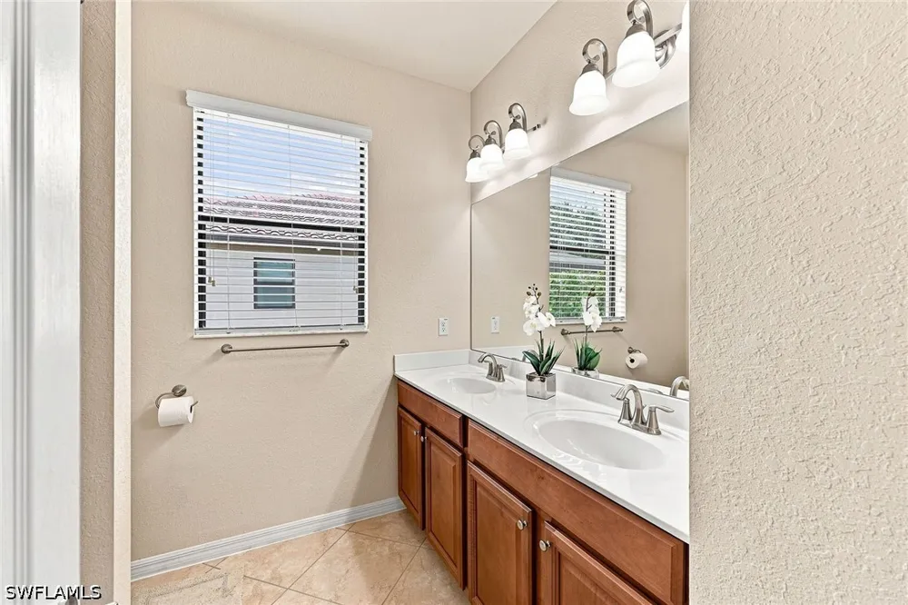 Ruby Way Naples, FL 34114