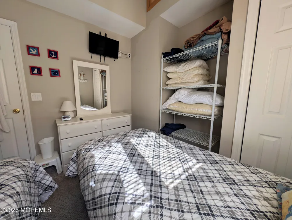 121 W Dolphin Way Lavallette, NJ 08735