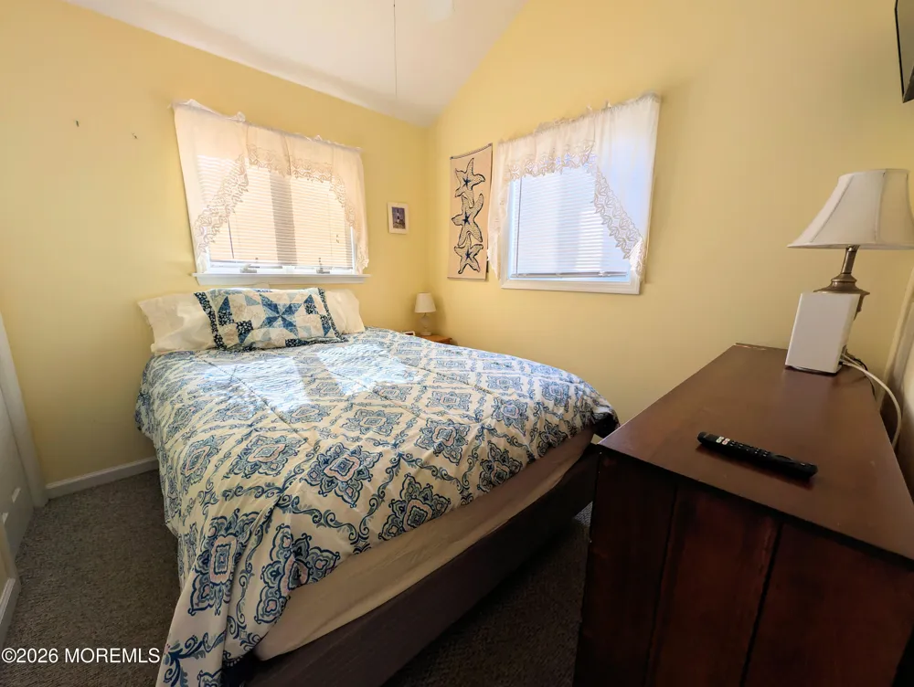 121 W Dolphin Way Lavallette, NJ 08735