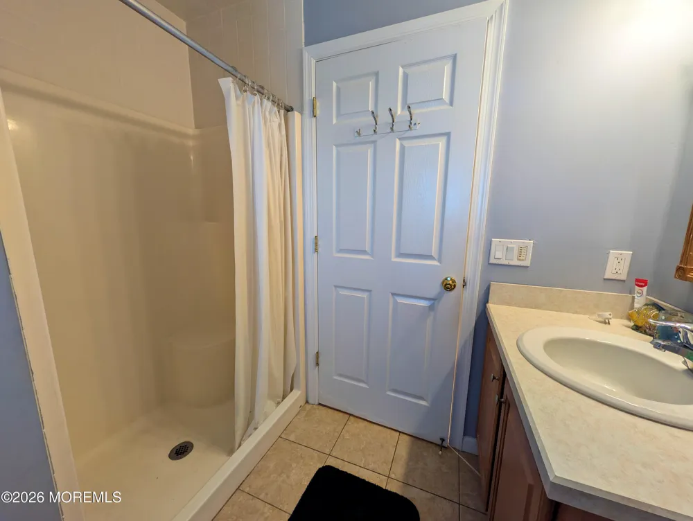 121 W Dolphin Way Lavallette, NJ 08735
