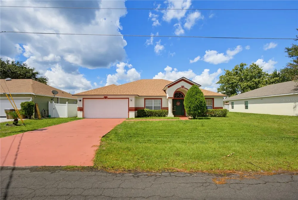 672 BASINGSTOKE COURT Kissimmee, FL 34758