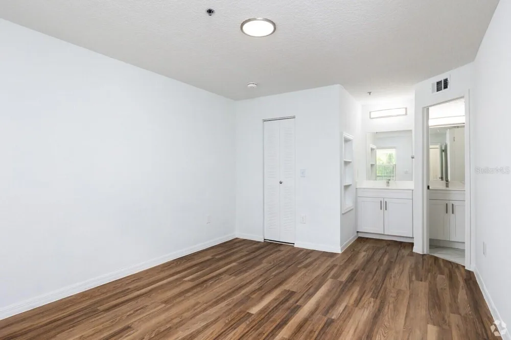 13501 VISTA WALK DRIVE #B Orlando, FL 32821