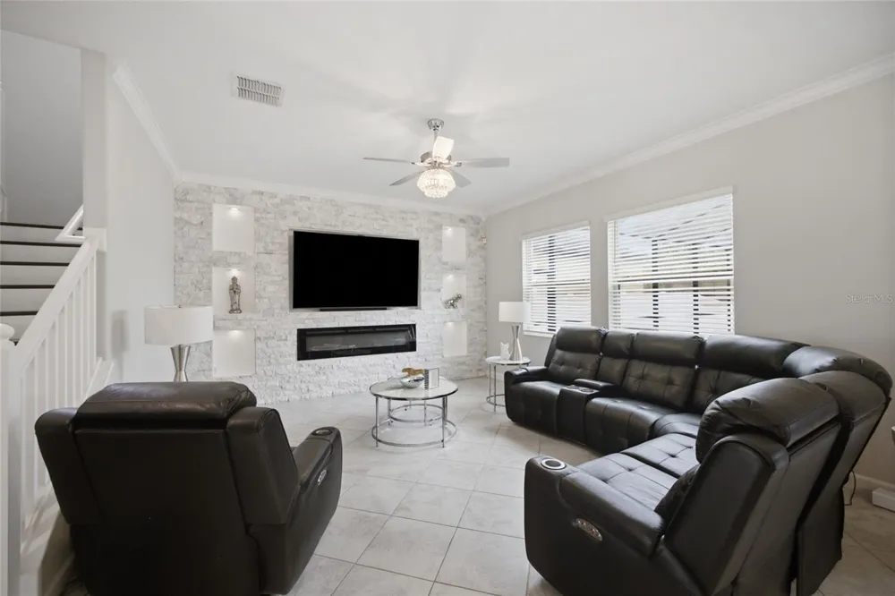 11419 SUNBURST MARBLE ROAD Riverview, FL 33579