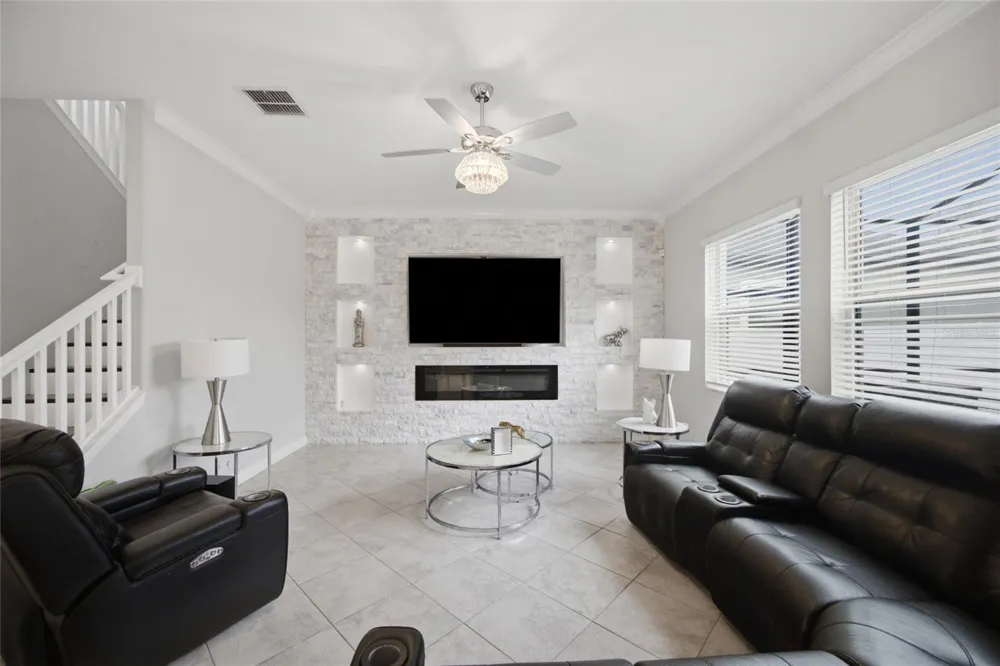 11419 SUNBURST MARBLE ROAD Riverview, FL 33579