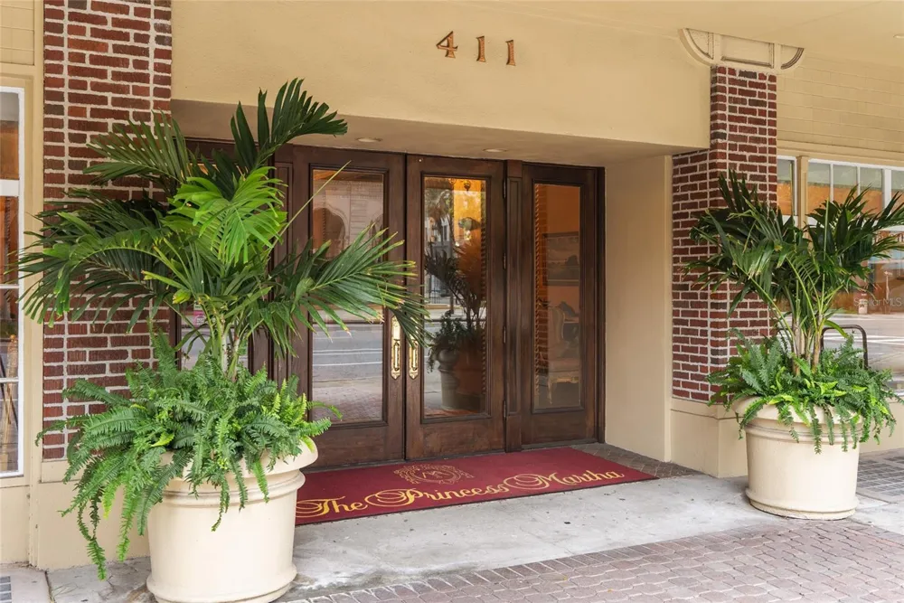 411 1ST AVENUE #308 St Petersburg, FL 33701