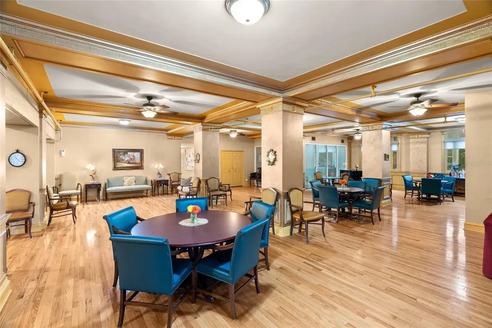 411 1ST AVENUE #308 St Petersburg, FL 33701