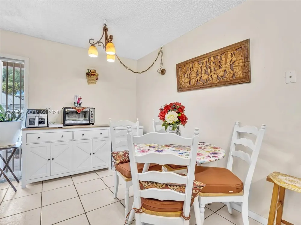 11492 NW 43rd St #11492 Coral Springs, FL 33065