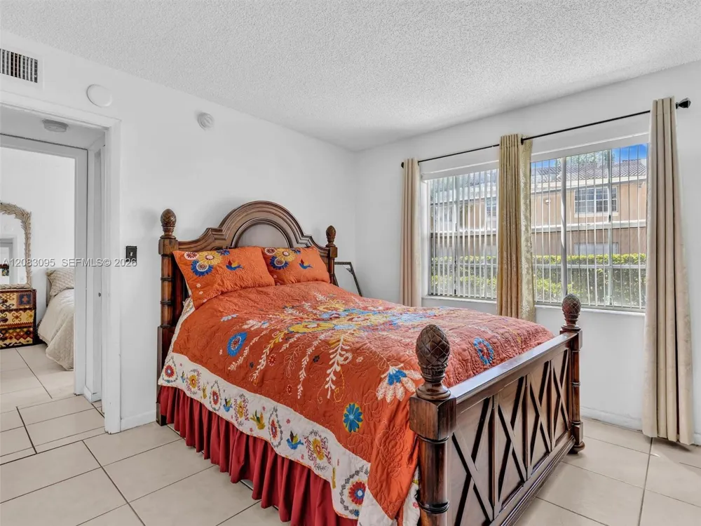 11492 NW 43rd St #11492 Coral Springs, FL 33065