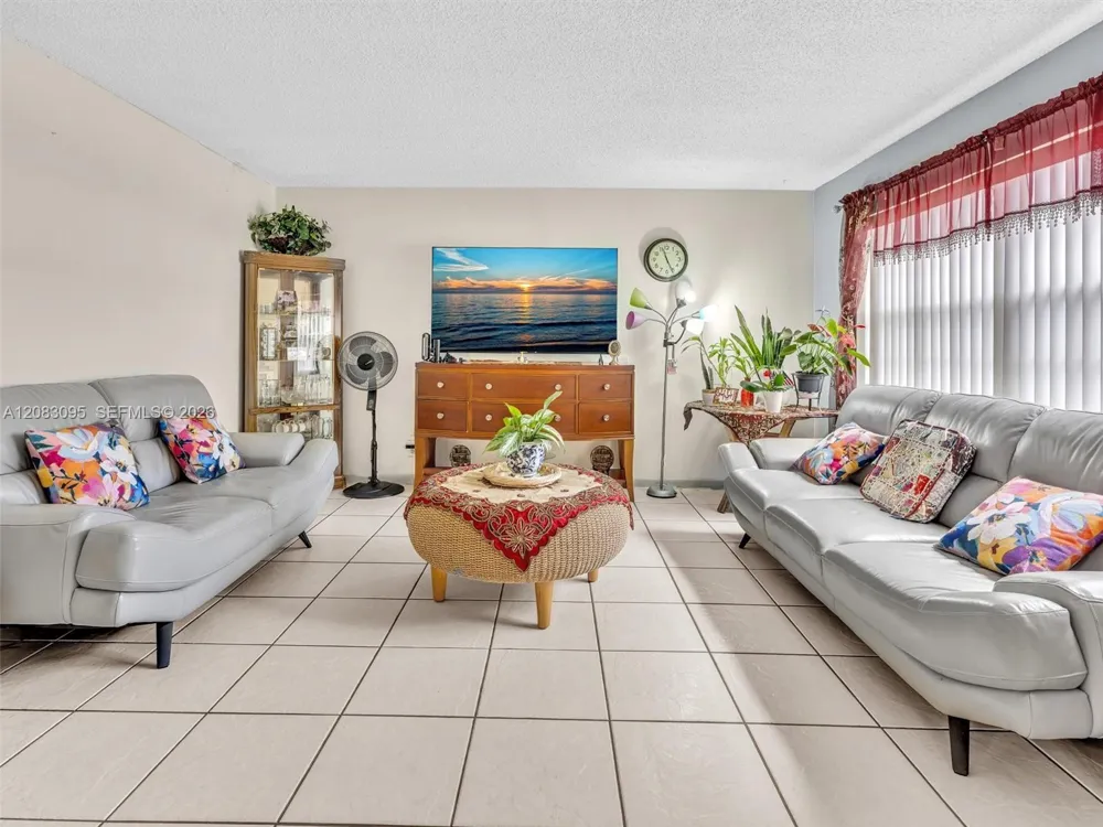 11492 NW 43rd St #11492 Coral Springs, FL 33065