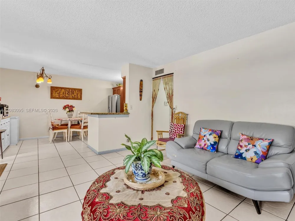 11492 NW 43rd St #11492 Coral Springs, FL 33065