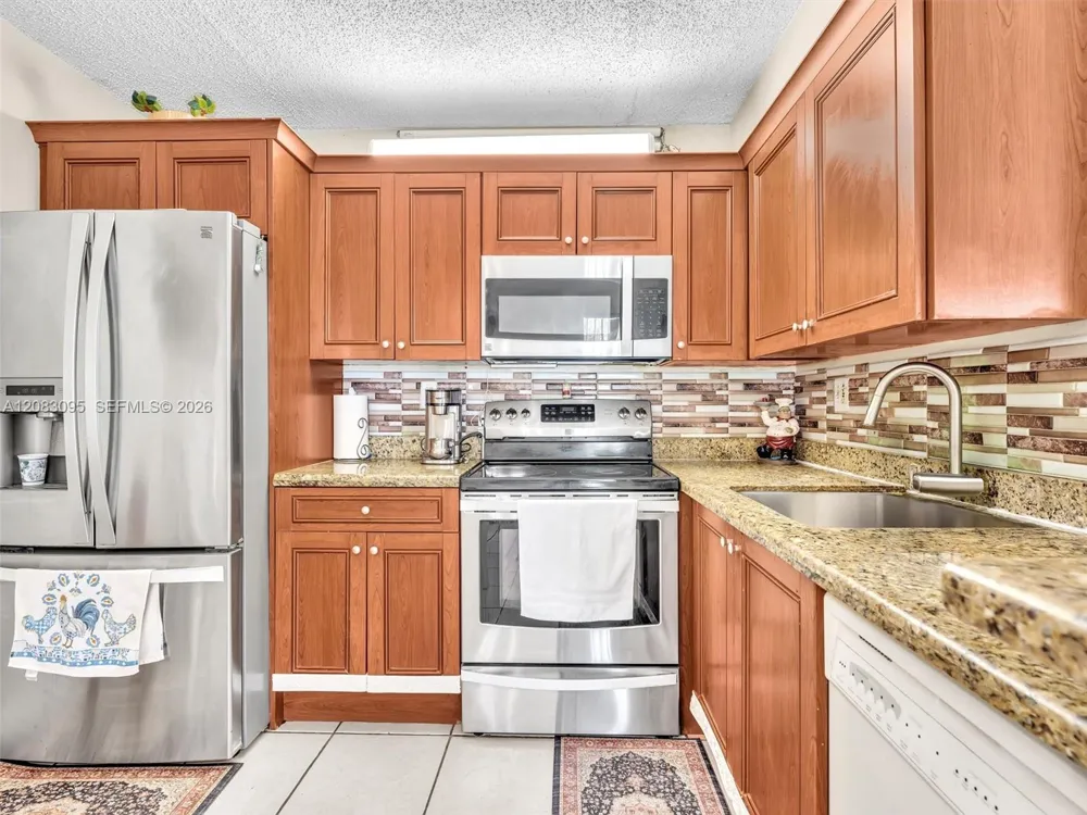 11492 NW 43rd St #11492 Coral Springs, FL 33065