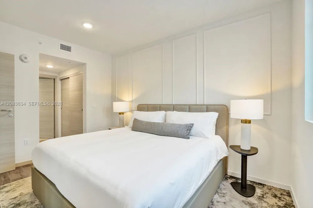 4220 LAGUNA ST #403 Coral Gables, FL 33146