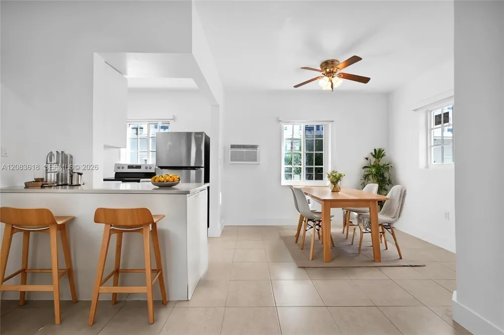 1195 Marseille Dr #5 Miami Beach, FL 33141