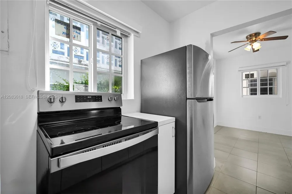 1195 Marseille Dr #5 Miami Beach, FL 33141