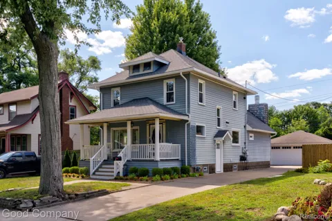 308 E Lawrence Avenue
