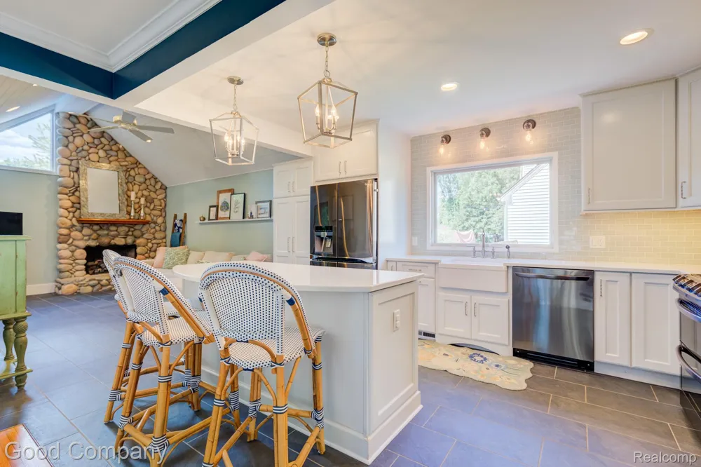 308 E Lawrence Avenue Royal Oak City, MI 48073