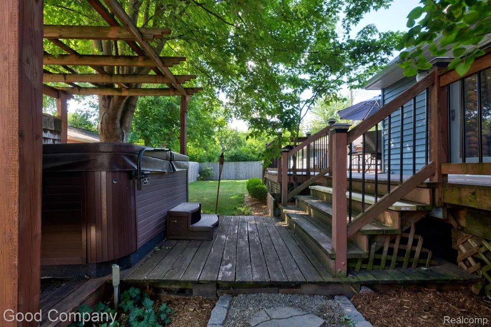 308 E Lawrence Avenue Royal Oak City, MI 48073