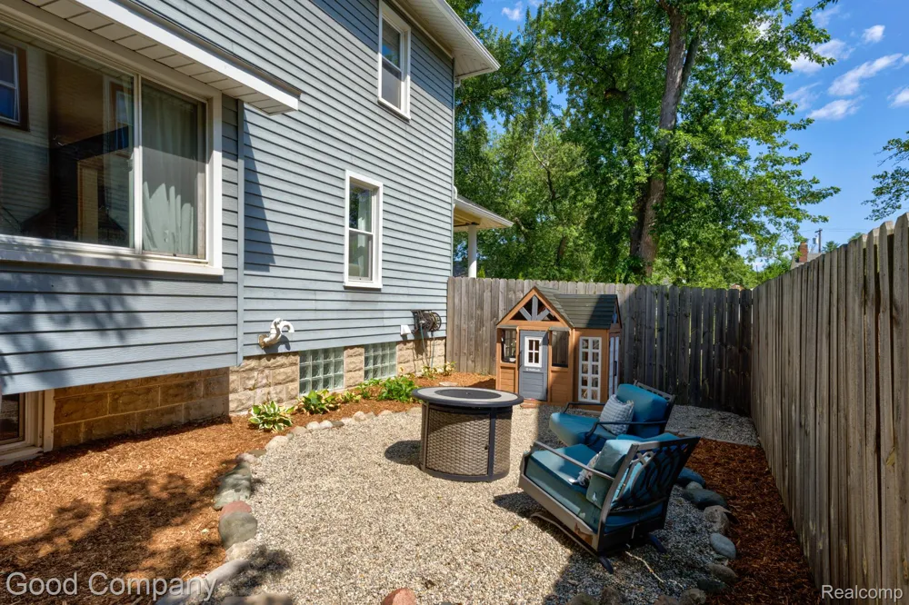 308 E Lawrence Avenue Royal Oak City, MI 48073