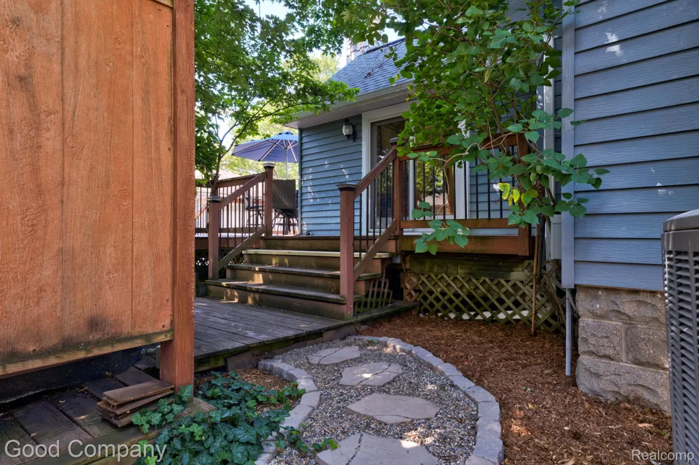 308 E Lawrence Avenue Royal Oak City, MI 48073