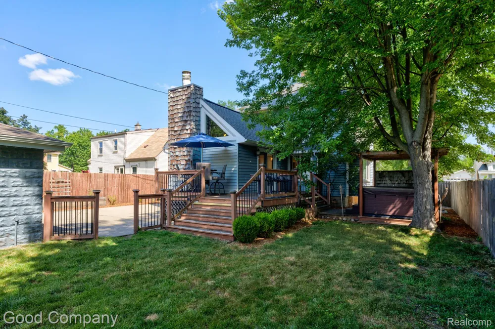308 E Lawrence Avenue Royal Oak City, MI 48073