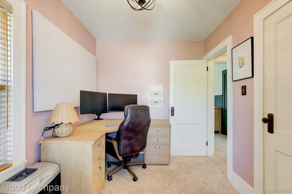 308 E Lawrence Avenue Royal Oak City, MI 48073