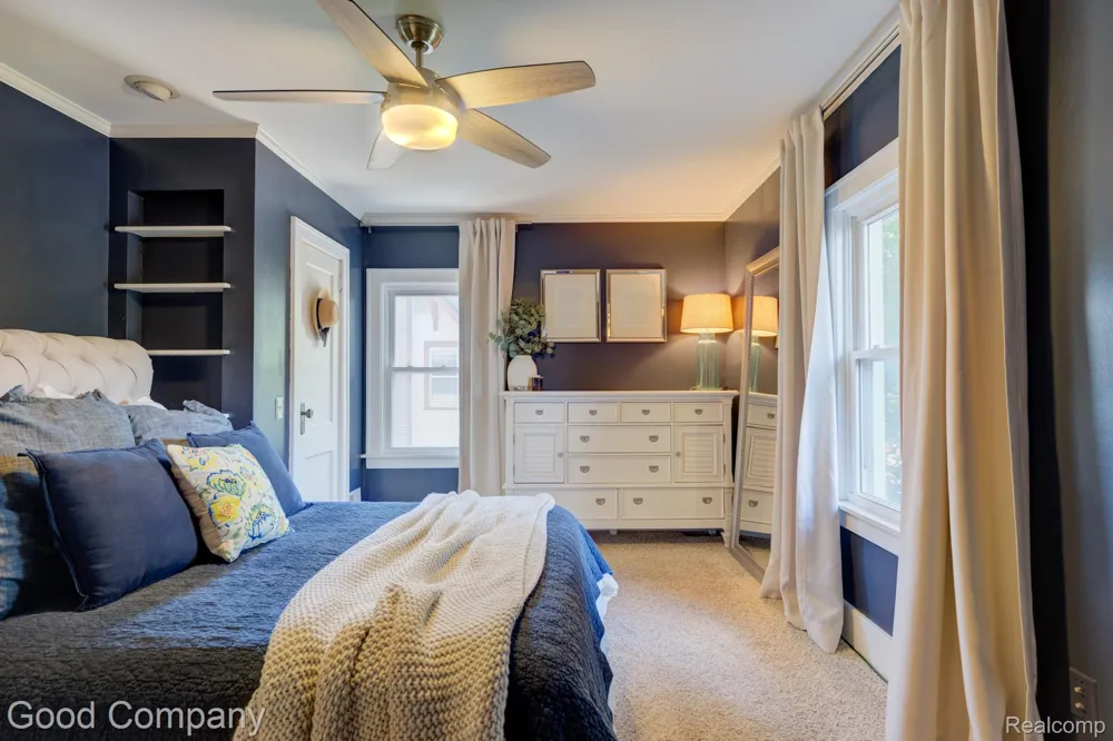 308 E Lawrence Avenue Royal Oak City, MI 48073