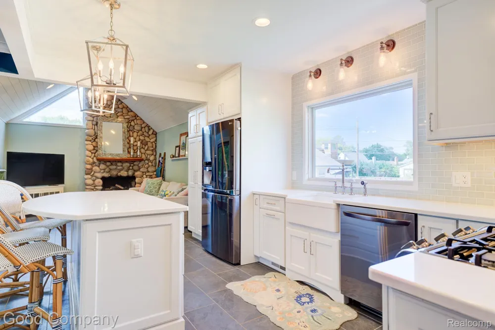 308 E Lawrence Avenue Royal Oak City, MI 48073