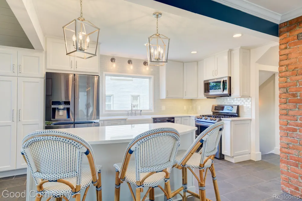 308 E Lawrence Avenue Royal Oak City, MI 48073