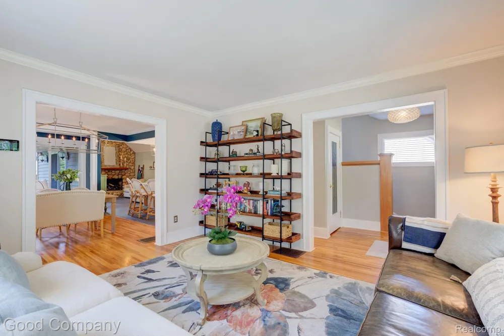 308 E Lawrence Avenue Royal Oak City, MI 48073