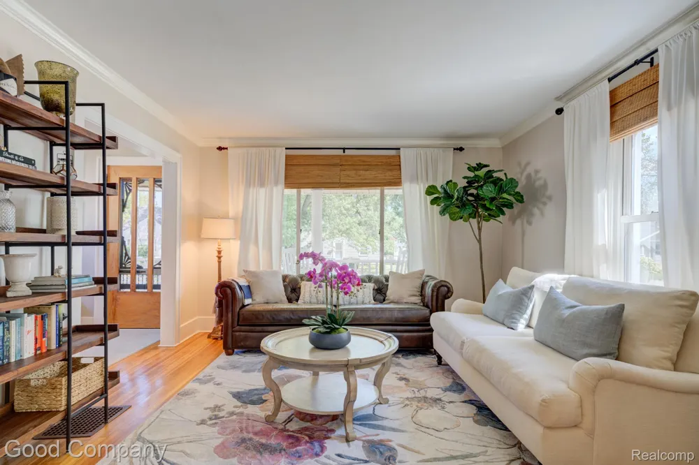 308 E Lawrence Avenue Royal Oak City, MI 48073