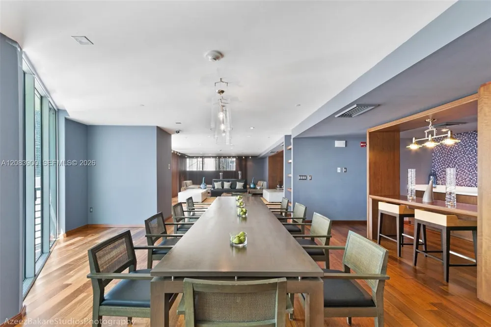 335 S Biscayne Blvd #1508 Miami, FL 33131