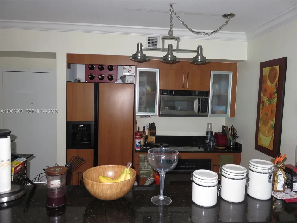 335 S Biscayne Blvd #1508 Miami, FL 33131