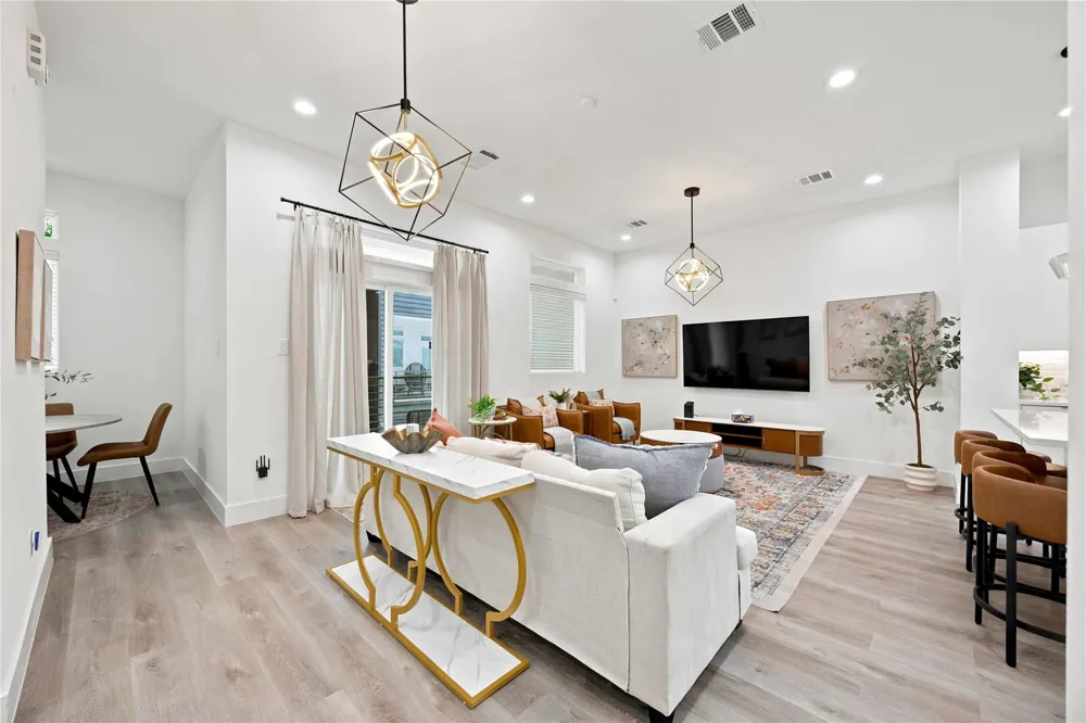 507 Schweikhardt Street Houston, TX 77020