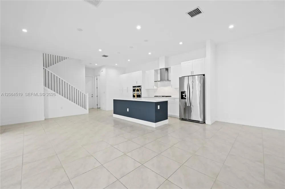 4402 NW 81st Ave Doral, FL 33166