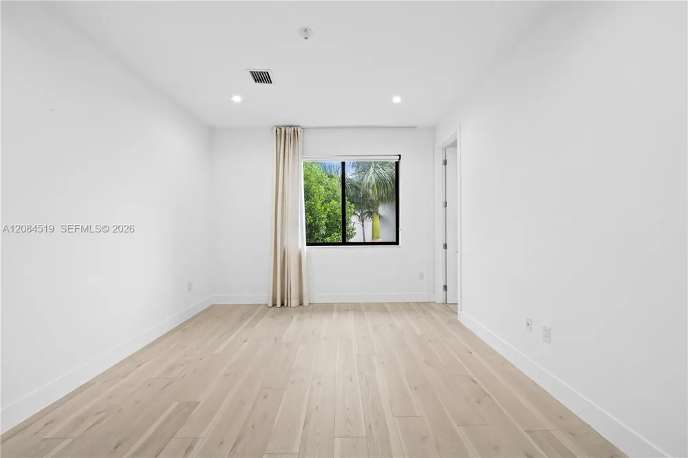 4402 NW 81st Ave Doral, FL 33166