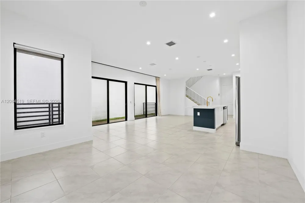 4402 NW 81st Ave Doral, FL 33166