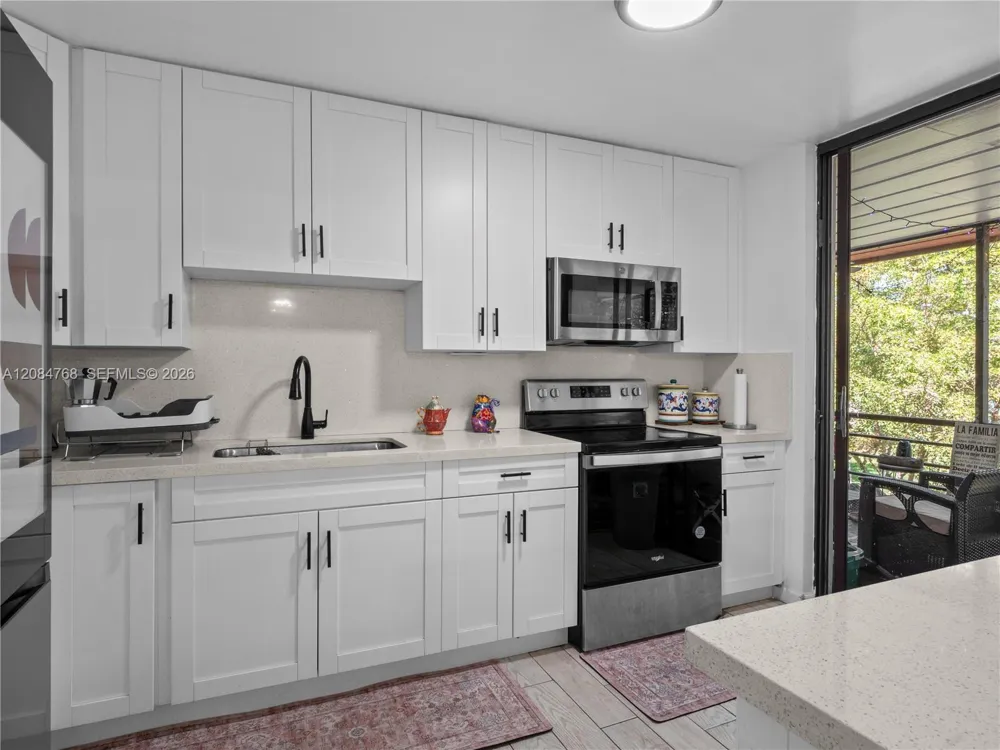 671 NE 195th St #329E Miami, FL 33179