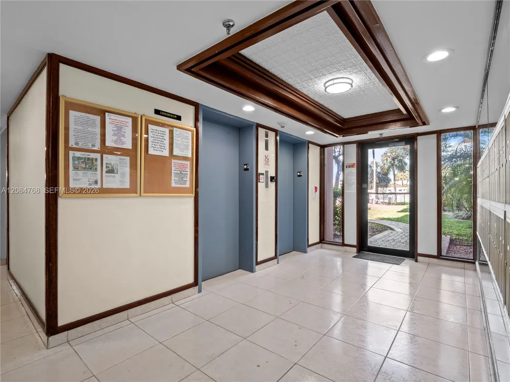 671 NE 195th St #329E Miami, FL 33179