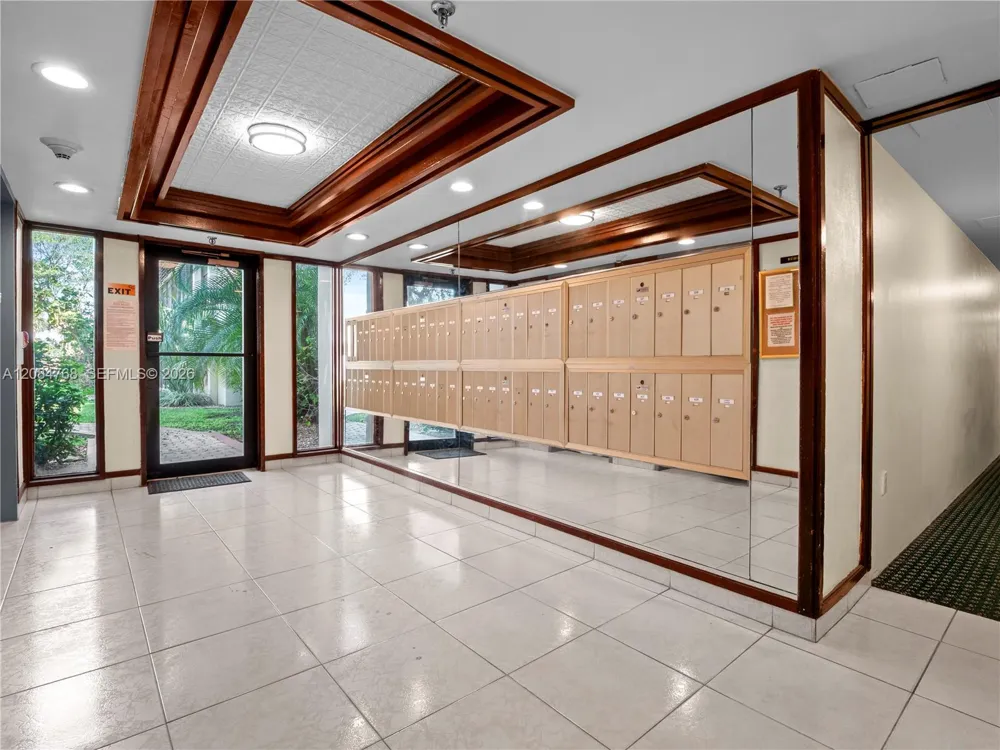 671 NE 195th St #329E Miami, FL 33179