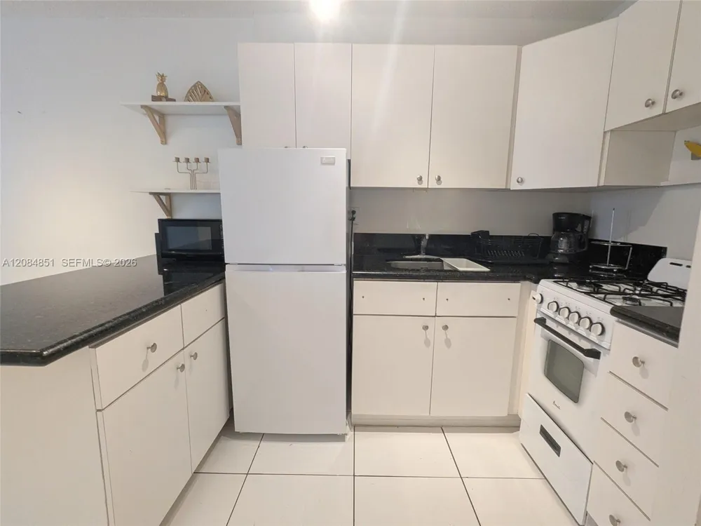 710 Washington Ave #322 Miami Beach, FL 33139